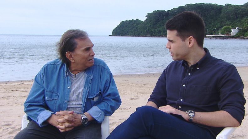 Dedé Santana põe mansão à venda e diz ter perdido todo dinheiro que juntou