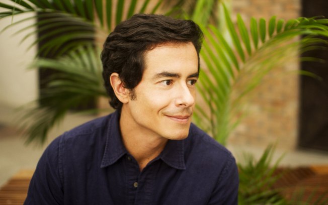 Felipe Folgosi fecha participação na novela bíblica “A Terra Prometida”