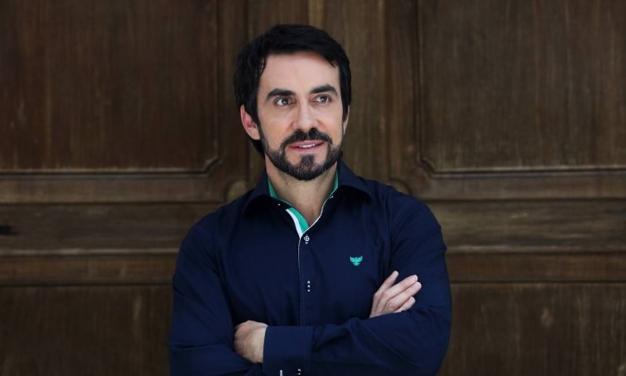 Padre Fábio de Melo pede desculpas após vídeo em que ele desrespeita religiões africanas