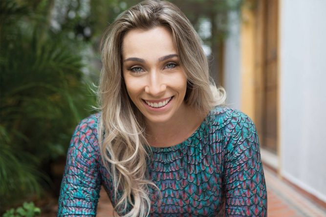 “É minha volta à TV aberta”, declara Naty Graciano após fechar com o SBT