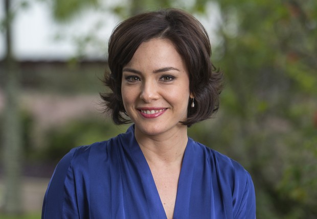 Regiane Alves será advogada e formará dupla com vilão de “O Tempo Não Para”