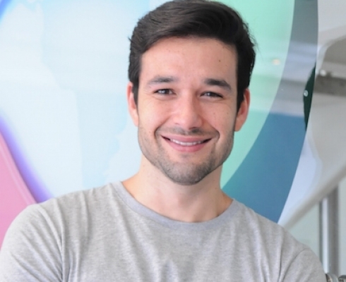 Sérgio Marone retoma os trabalhos do seu programa na Record