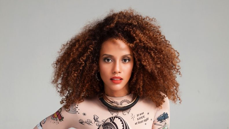 Taís Araújo comemora reprise da novela “Cheias de Charme”