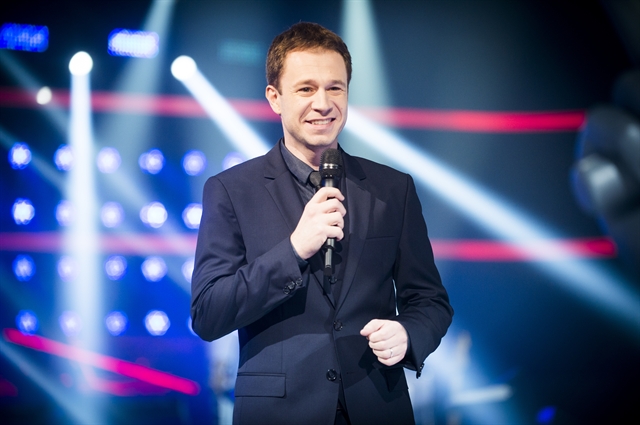 Tiago Leifert comandará novo programa noites de sábado da Globo