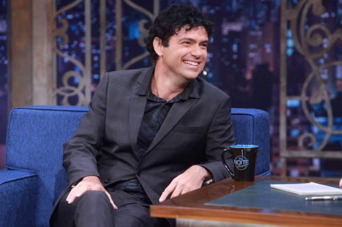 “Já vi meu corpo fora do corpo”, revela o cantor Jorge Vercillo