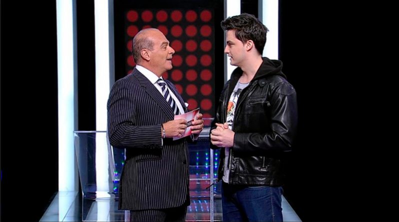 Felipe Neto e Nyvi Estephan participam do “Mega Senha” deste sábado (10)