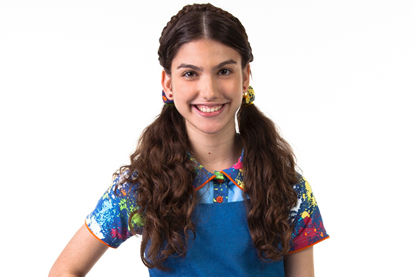 Ex-‘Chiquititas’, Giovanna Grigio exibe corpaço em foto de biquíni