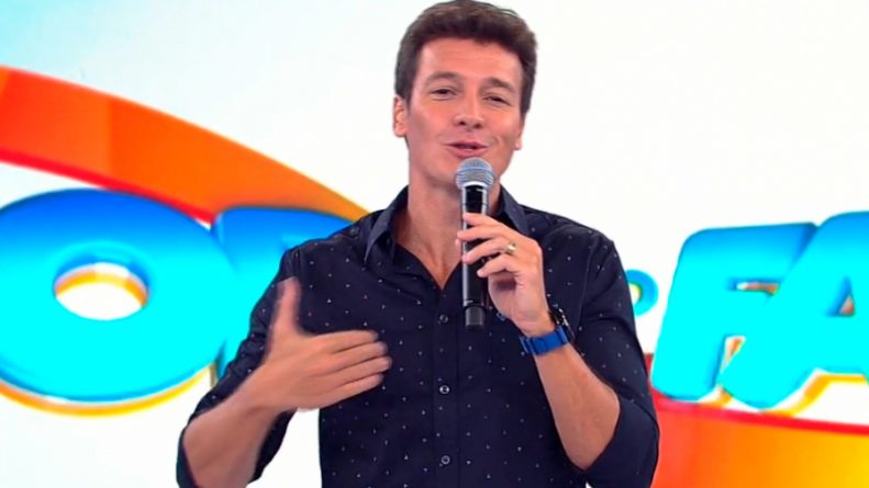 Faro esperou Luciano Huck definir futuro na Globo antes de renovar com a Record