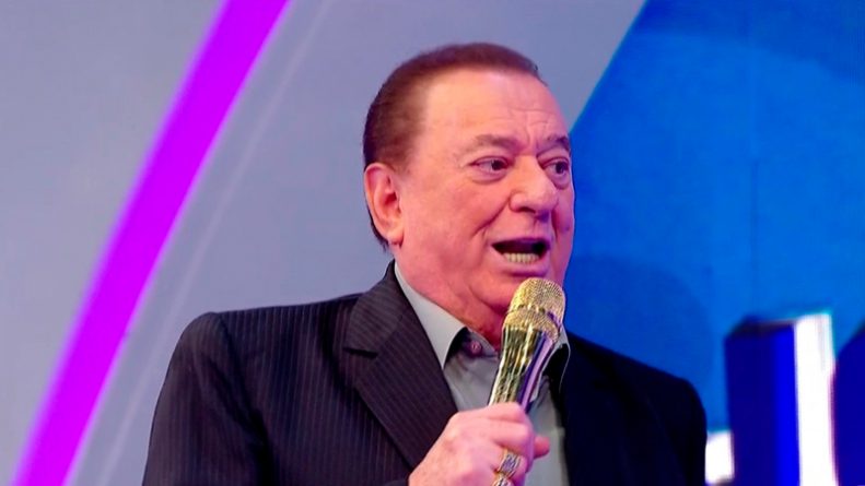 Raul Gil terá programa aos domingos na RedeTV!