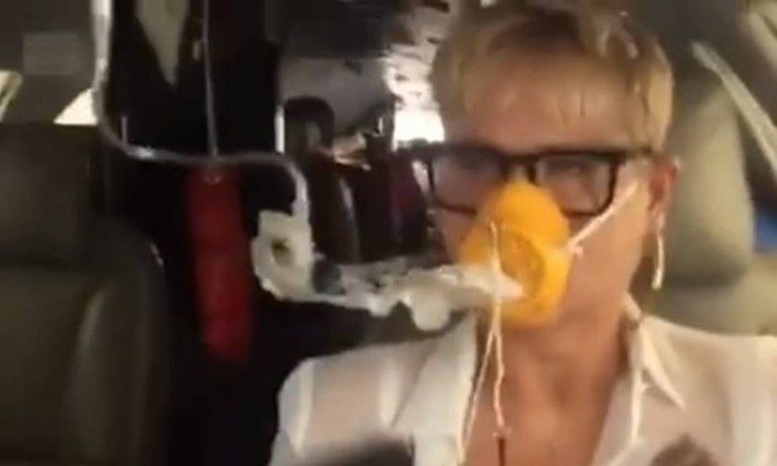 Após susto em avião, Xuxa embarca para São Paulo: “Um raio não cai duas vezes no mesmo lugar”