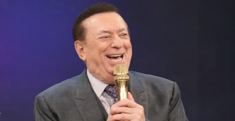 Raul Gil e RedeTV! ainda não chegaram a um acordo