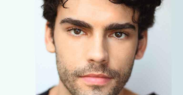 Após “Cúmplices de Um Resgate”, Rodrigo Dorado assina com a Globo