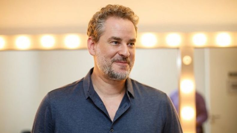 Dan Stulbach estará no ar na Globo e na Band em abril