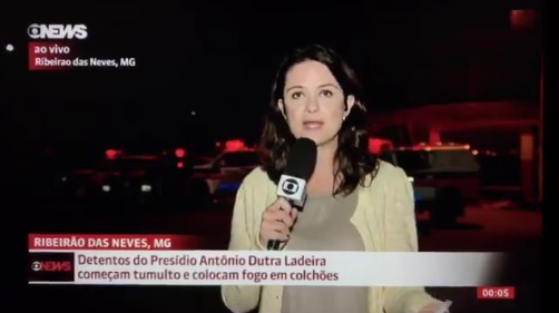 Repórter da Globo News é agredida, ao vivo, durante cobertura de motim; Assista