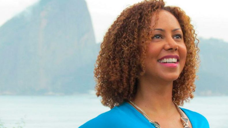 Valéria Valenssa fala sobre fim da nudez da Globeleza em nova vinheta