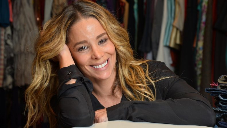 Na mira da Record, Danielle Winits gravou “Brasil a Bordo”