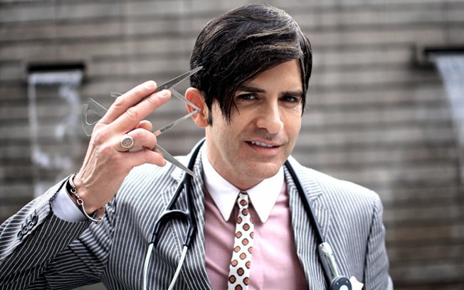 RedeTV! não define data para a volta do “Dr. Hollywood”