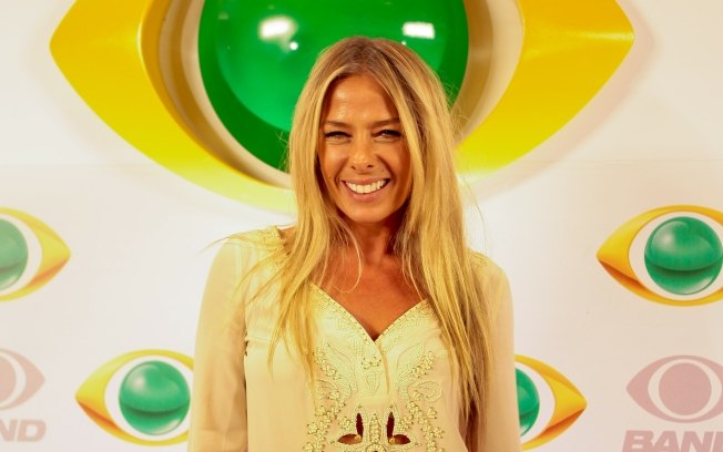 Adriane Galisteu negocia programa diário nas tardes da Band