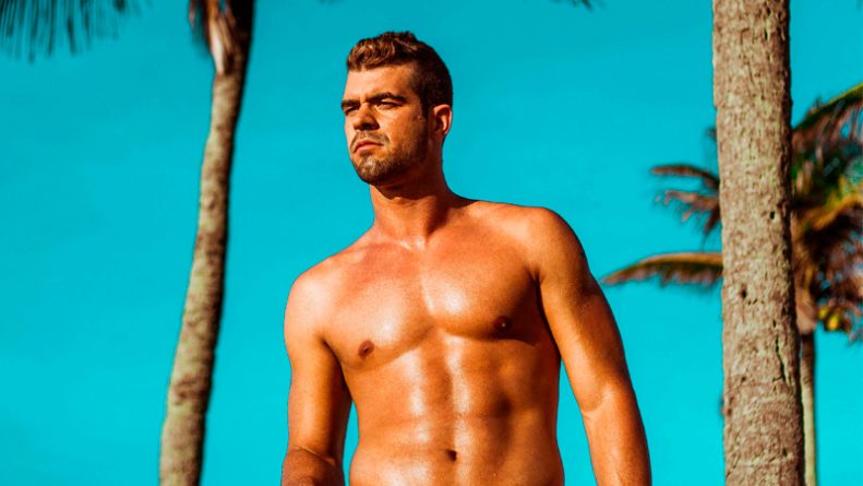 “Acostumei a ser visto como objeto sexual”, diz Borat do “Amor e Sexo”