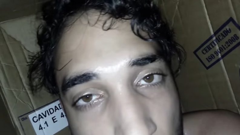 Youtuber se ‘envia’ a colega e passa 24 horas dentro de caixa de papelão