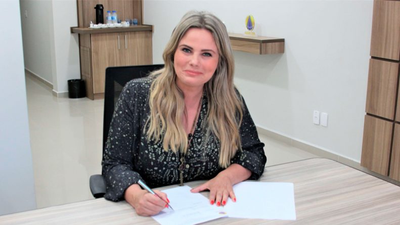 Maria Cândida é a nova contratada da TV Aparecida