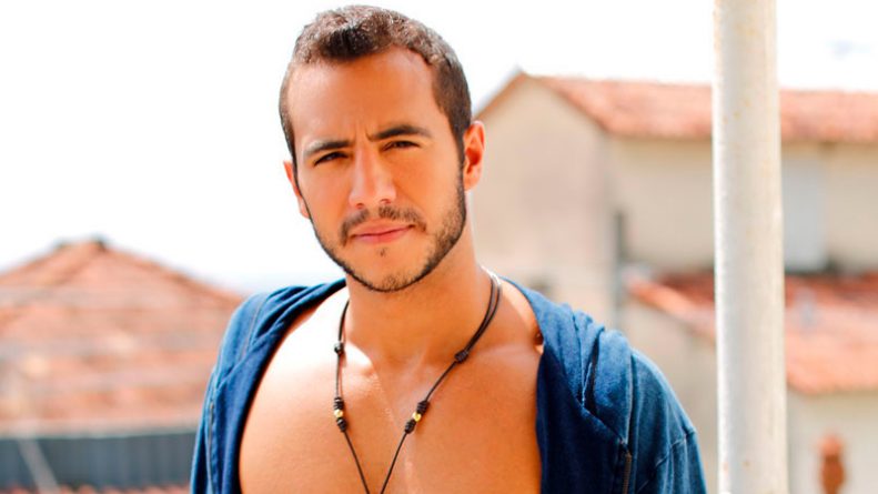 Ex-BBB Matheus se explica após post polêmico: “Não sou bissexual”