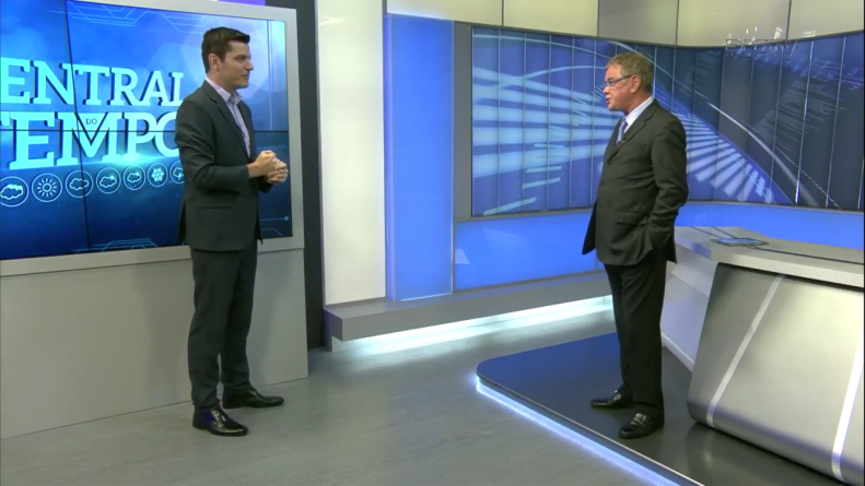 Jornalista da Record SC se despede da emissora “ao vivo”