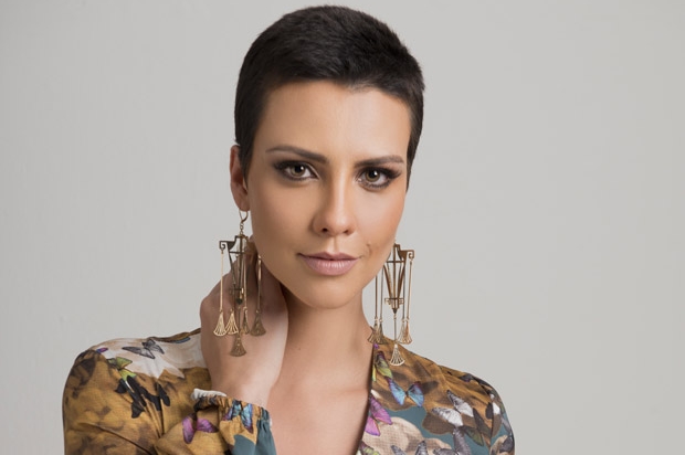 Record escolhe atriz de “Nada a Perder” e tira Camila Rodrigues de “Jesus”