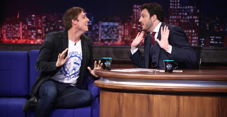 Record e SBT travam batalha com os seus talk shows em março