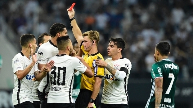 Jogo polêmico entre Corinthians e Palmeiras bate recorde na Globo