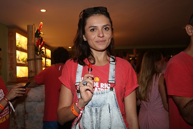 No Carnaval, Monica Iozzi garante estar “enrolada”