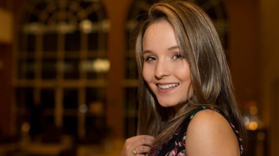 Larissa Manoela mostra o corpão em viagem de formatura