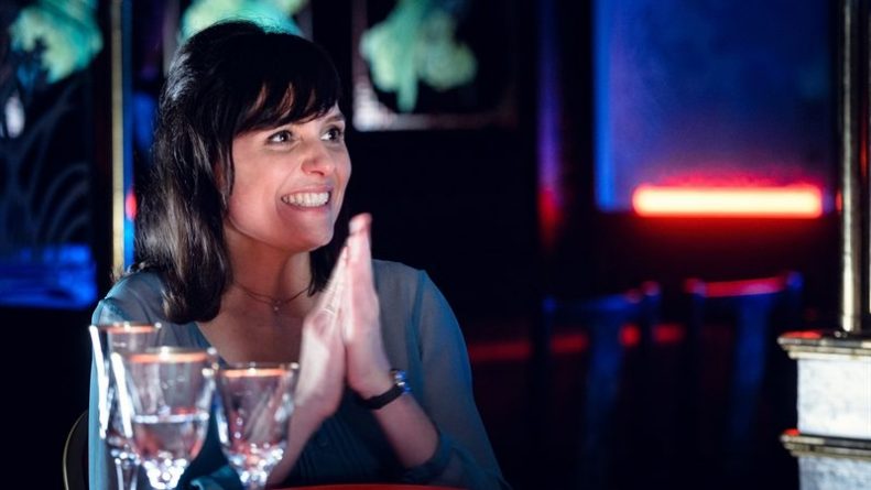 Em “Vade Retro”, nova série da Globo, Monica Iozzi dá vida a sua primeira protagonista na televisão