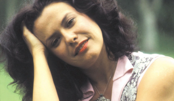 Globo adia série sobre Elis Regina e causa indecisão nos bastidores