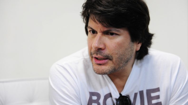 Paulo Ricardo troca a esposa por fotógrafa da Globo