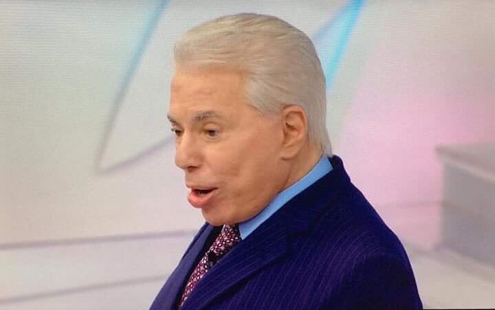 Produção de Silvio Santos aguarda nova mudança em seu visual