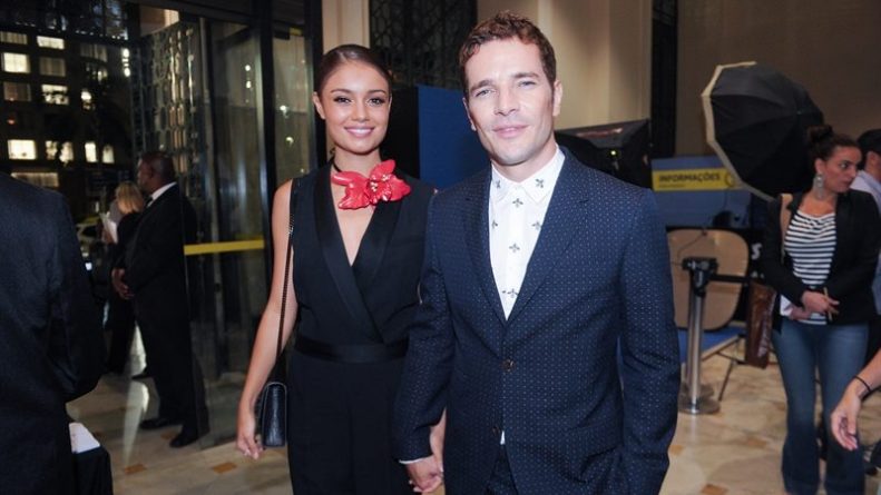 Evento de lançamento de “Os Dias Eram Assim” leva elenco de volta às décadas de 1970 e 1980