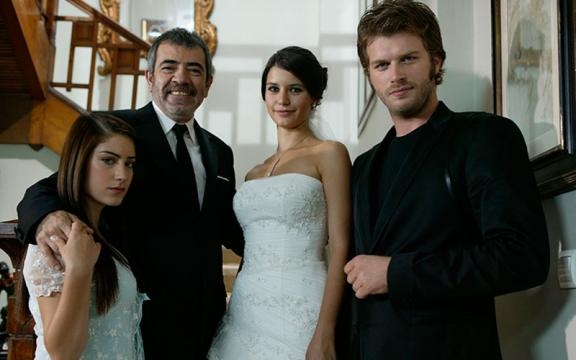 Próxima novela turca na Band foi líder de audiência no Peru