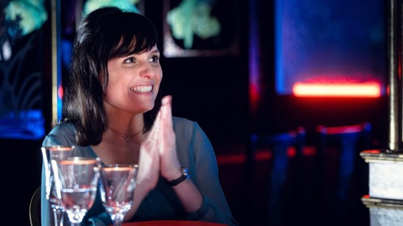 Monica Iozzi é cogitada em novela de João Emanuel Carneiro