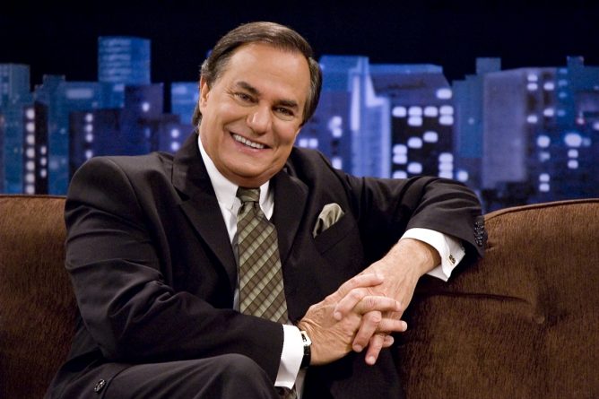 Ronnie Von pode assinar com a RedeTV! para novo programa