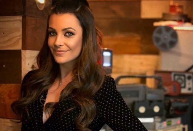 Cecília Ribeiro estreia novo programa em afiliada da Rede Globo