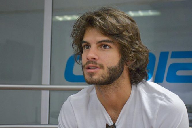 Daniel Blanco assina com a Record