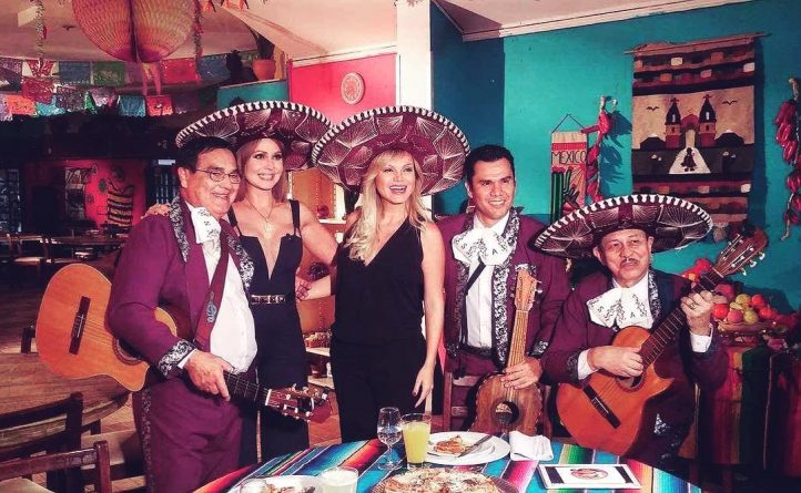 Eliana grava com Gabriela Spanic para o SBT