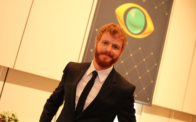 Ex-repórter do “CQC” assina com a Sony para o “Shark Tank Brasil”