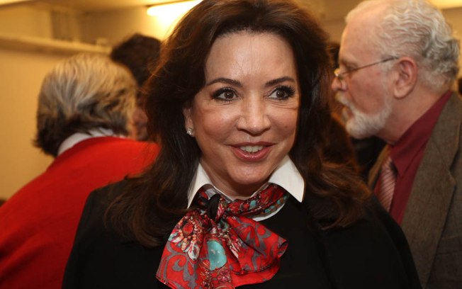 “Poliana” é paralisada até autora aprovar nomes para o elenco