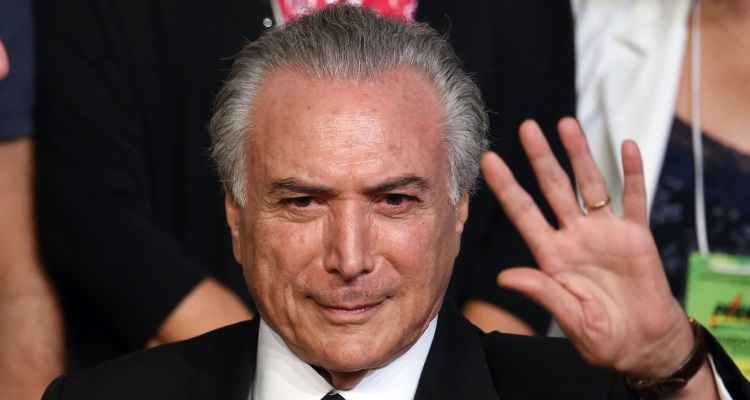 Artistas estão revoltados com atitude impensada de Michel Temer