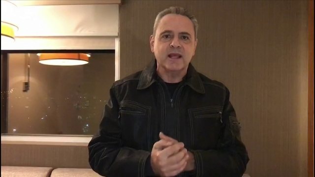 Luis Roberto precisou se explicar no “Bem Amigos” após frase polêmica