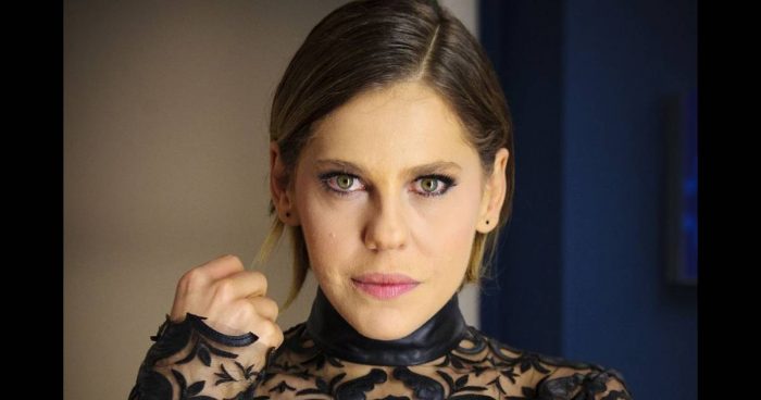 Bárbara Paz começa a gravar próxima novela da Globo