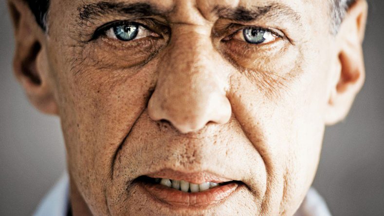 Tribunal de Justiça aumenta indenização de jornalista a Chico Buarque