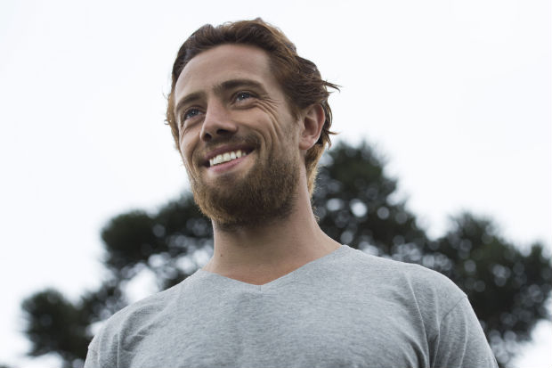 Rafael Cardoso será médico apaixonado pela mocinha em “O Outro Lado do Paraíso”